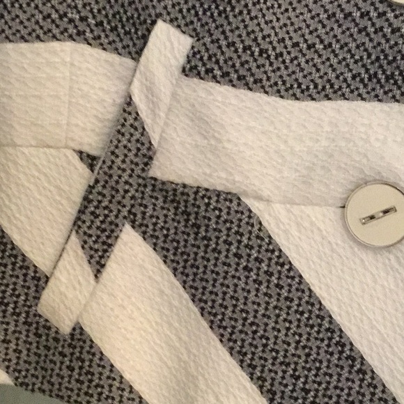 Jacket - Picture 2 of 5